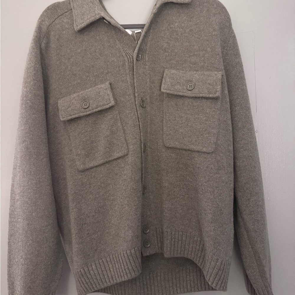 Uniqlo Men's Gray/Green-ish Sweater